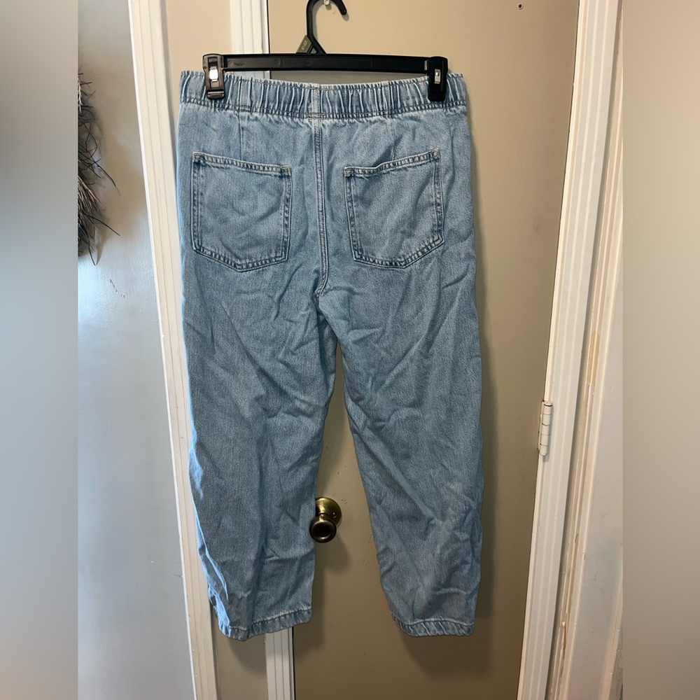 GAP Pull-On Barrel Jeans - Picture 7 of 8